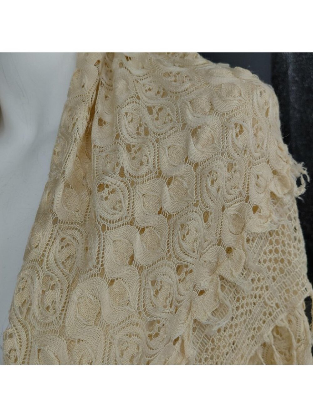 Vintage Crochet Shawl Wrap Women White Fringe Floral Boho Festival Pashmina - Picture 11 of 11
